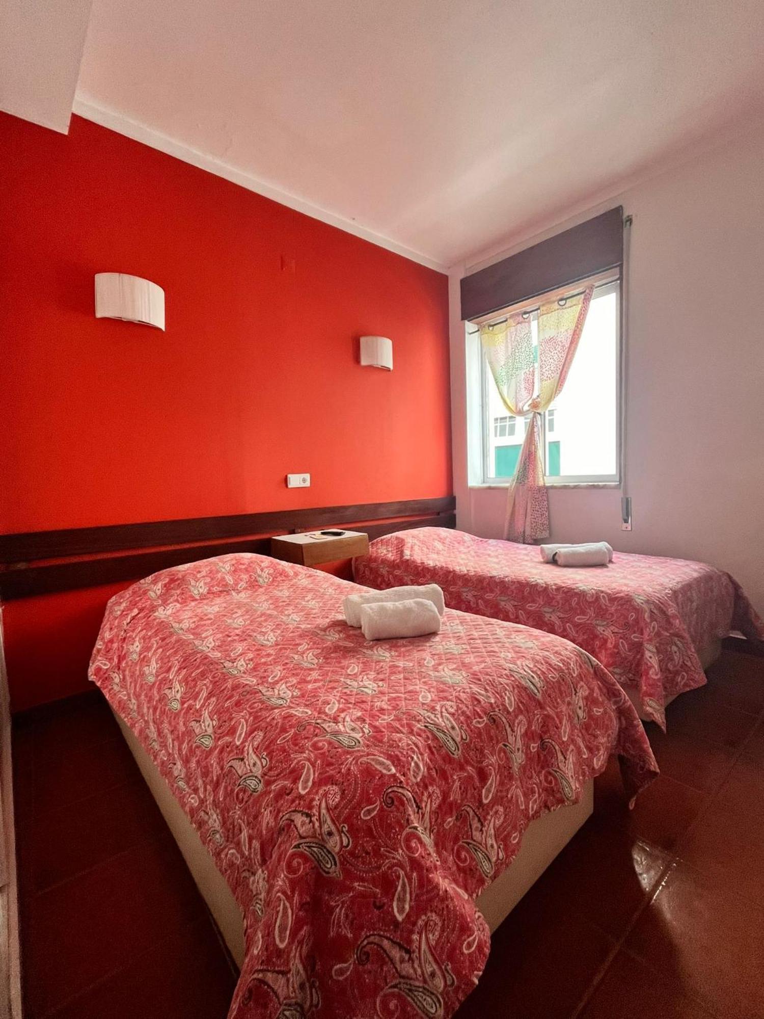 Residencia Aviz Hotel Пениш Екстериор снимка