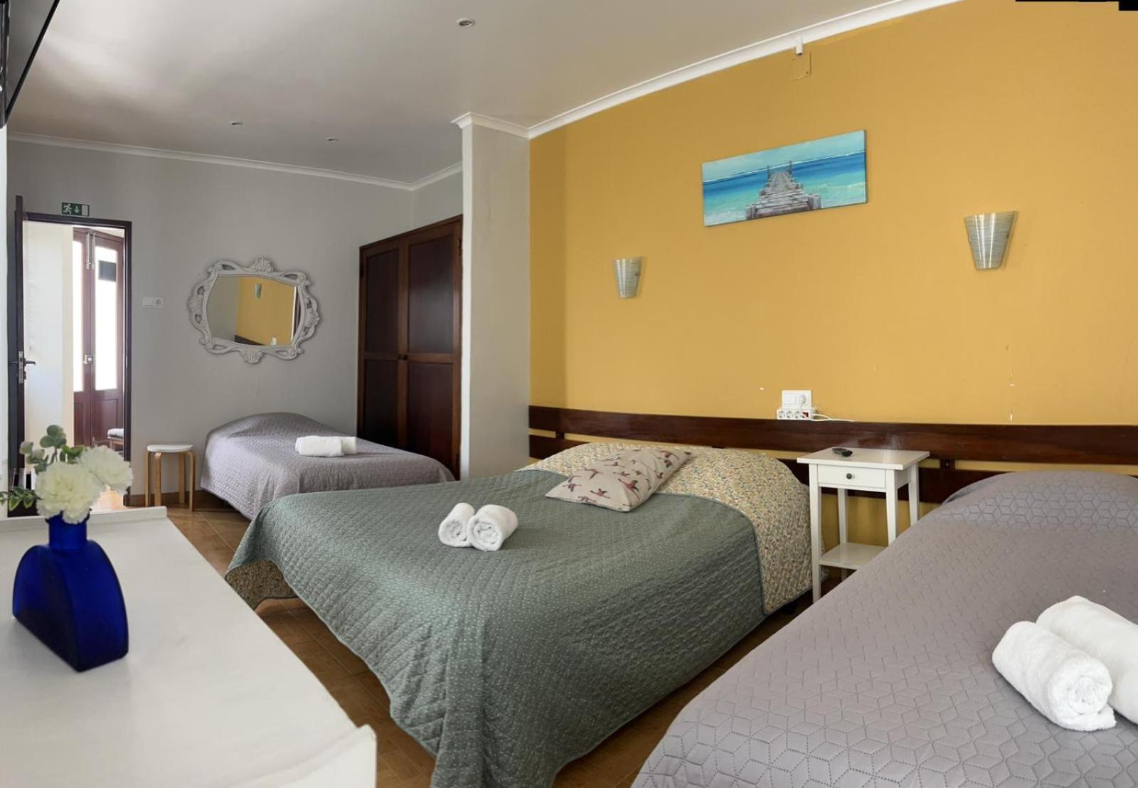 Residencia Aviz Hotel Пениш Стая снимка