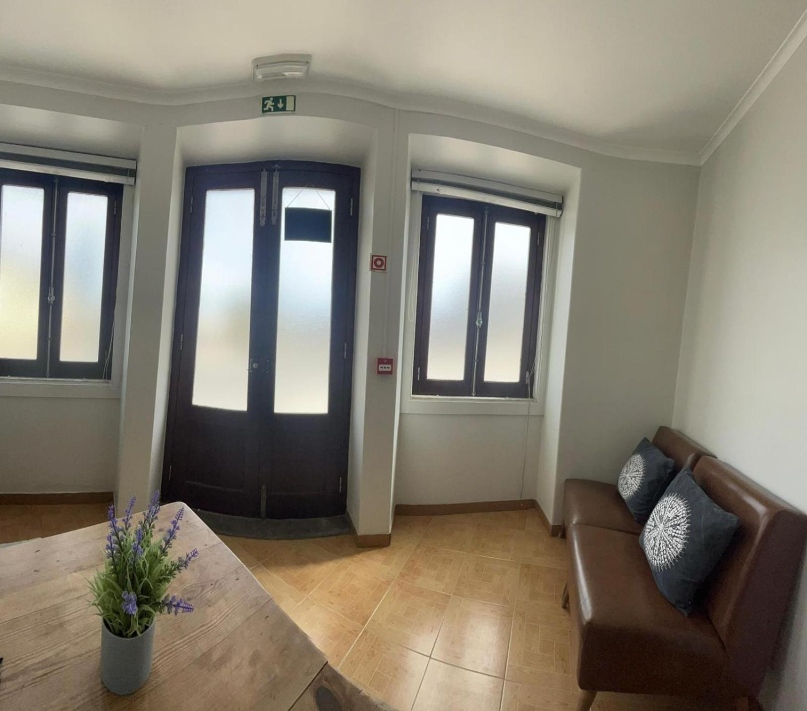 Residencia Aviz Hotel Пениш Стая снимка