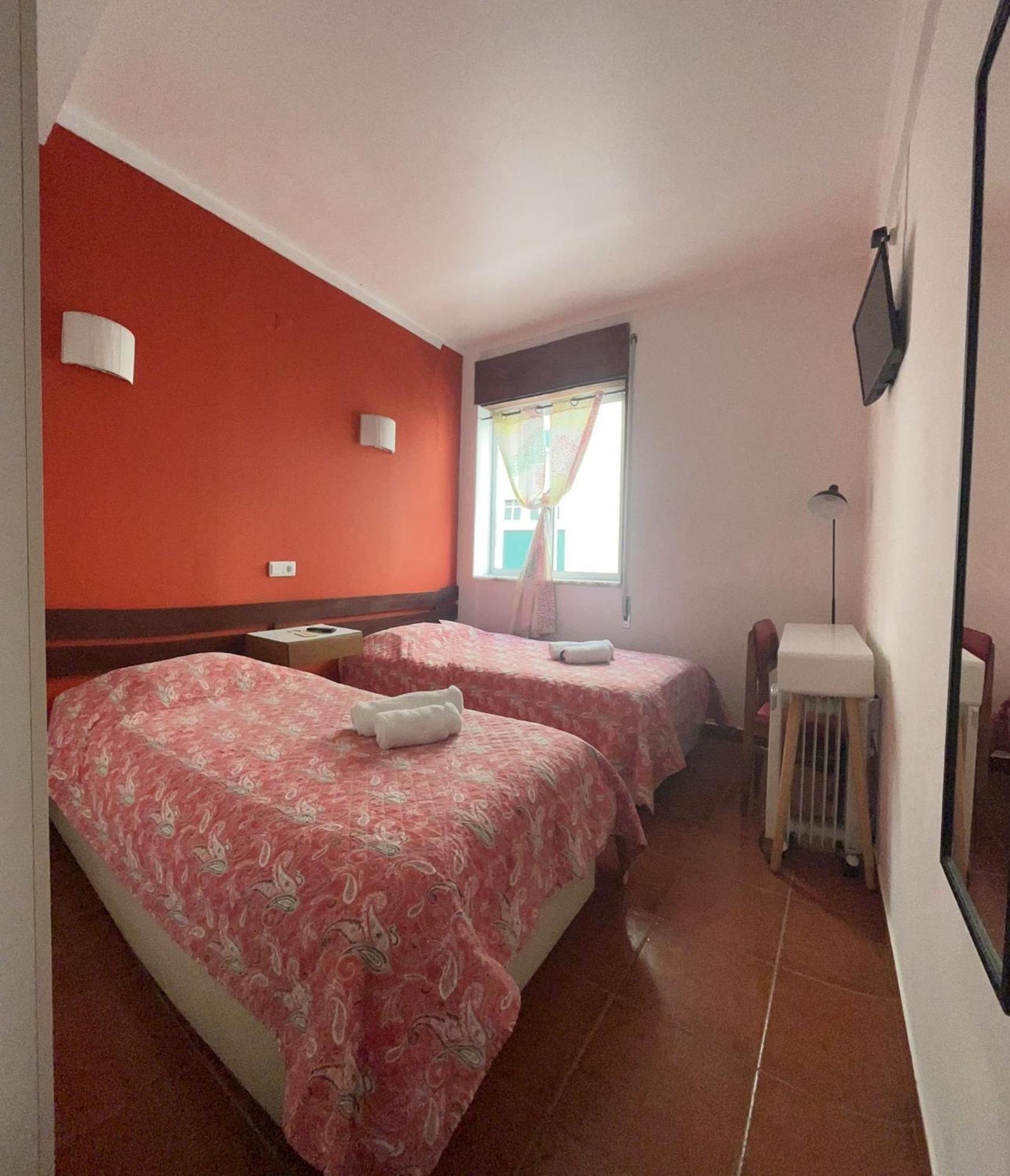 Residencia Aviz Hotel Пениш Стая снимка
