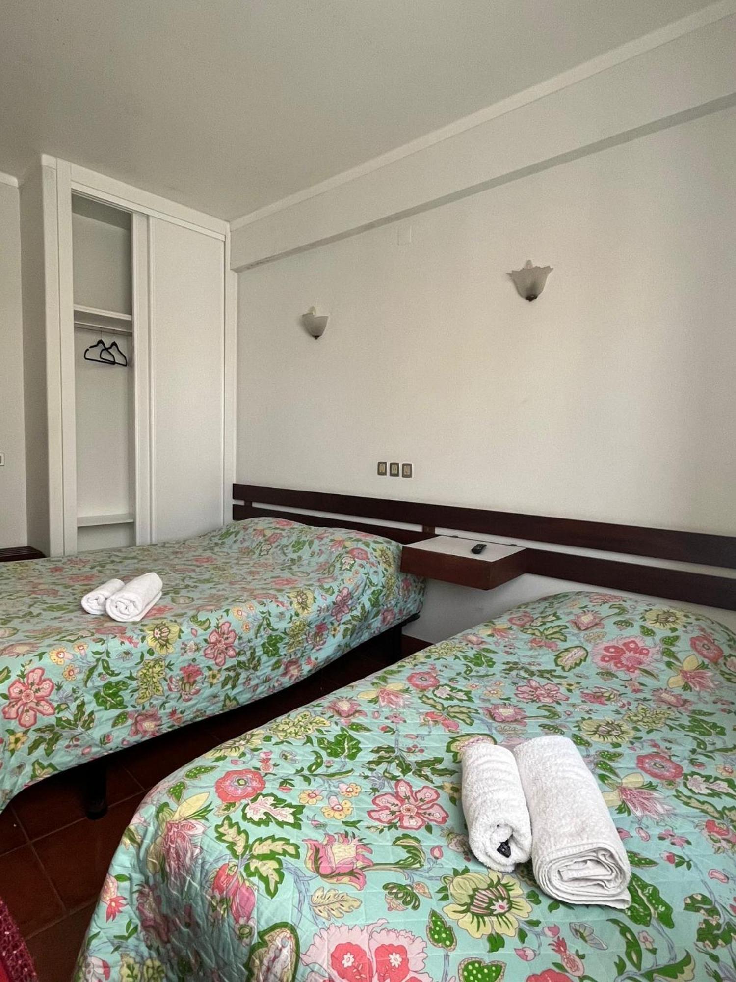Residencia Aviz Hotel Пениш Стая снимка